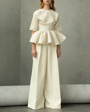 Load image into Gallery viewer, PEGGY TOP IN WHITE